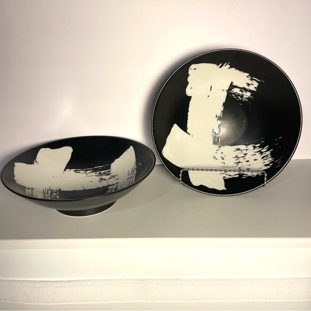 Set Of Two Japanese Ceramic Serving Bowls, Black With White Brush Strokes. 9.75”